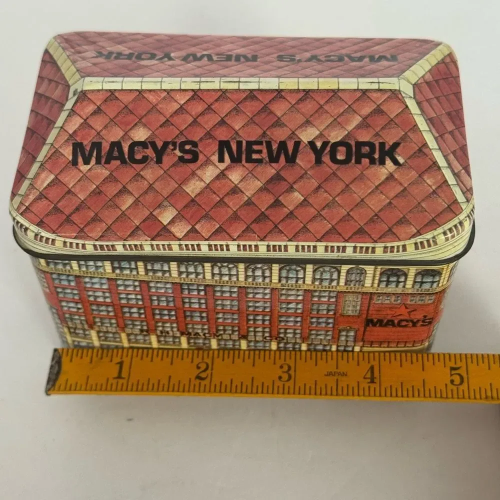 vintage R.H. Macy's & Company New York advertising tin EMPTY